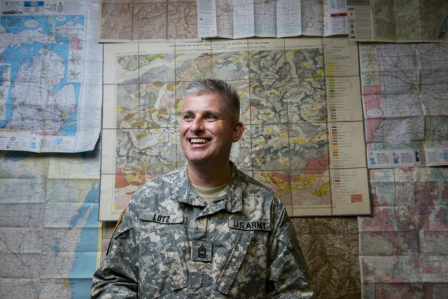 Map expert seeks to help engineer command reach its destination