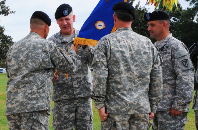 1-223rd welcomes new commander