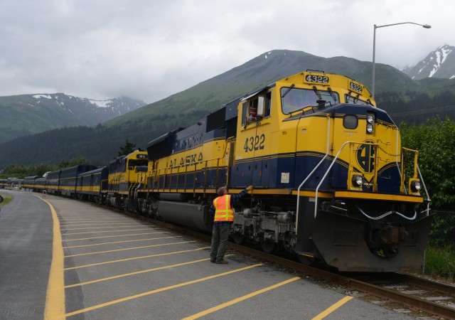 Alaskan military resort booms on Independence Day