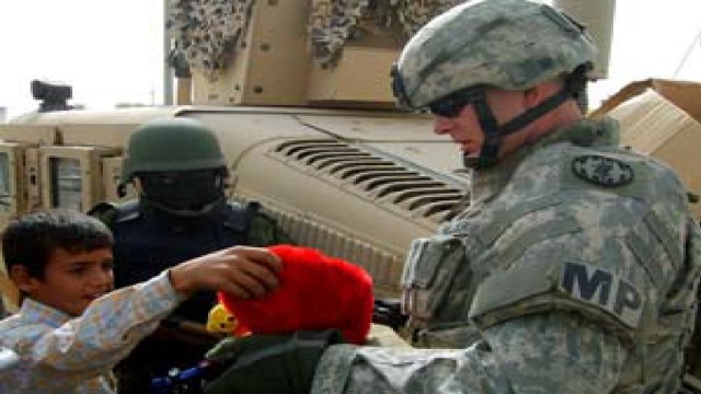 LEADERSHIP, TEAMWORK WORK HELP U.S. ARMY EUROPE MILITARY POLICE HONE IRAQI POLICE IN ISKANDARIYAH