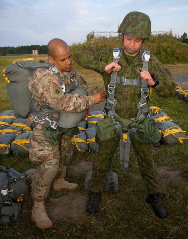 US Soldiers participate in multinational foreign jump wings event