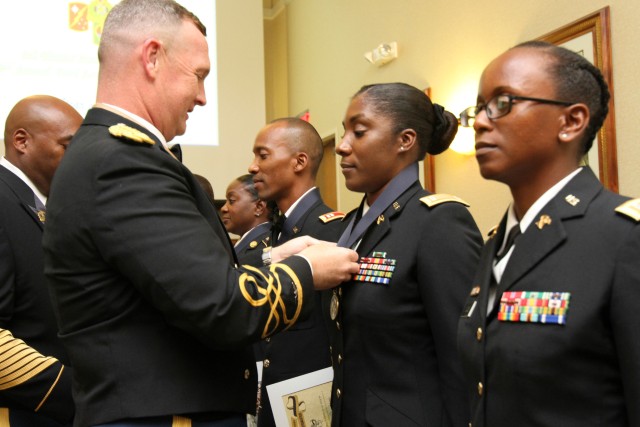 Behind the scenes Soldiers shine in the spotlight