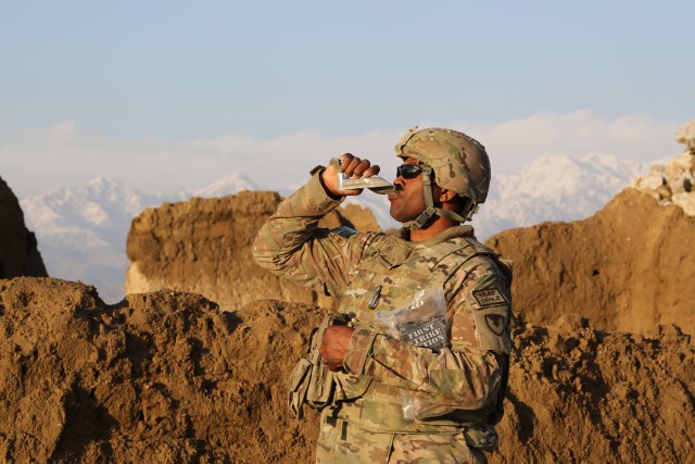 Soldiers use database to learn about nutrition