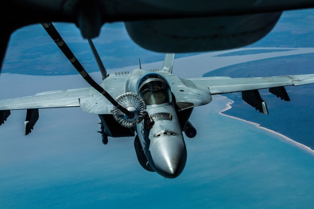 KC-10 refueling operations