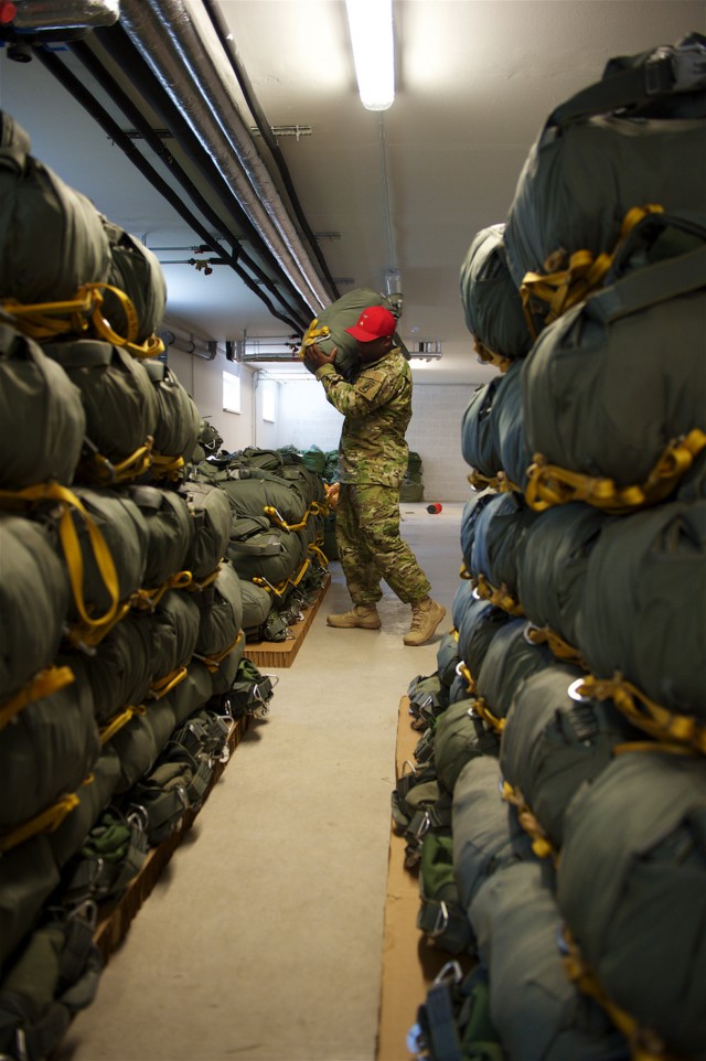 Riggers help 'Sky Soldiers' stay mission-capable during Operation Atlantic Resolve