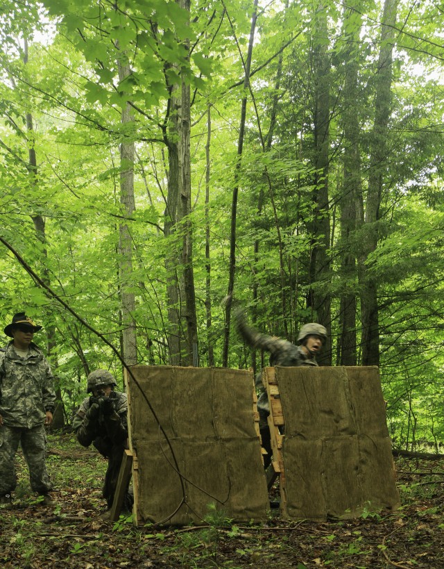 Troopers earn silver spurs