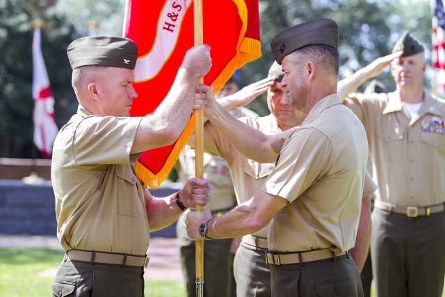 Marines welcome new battalion commander