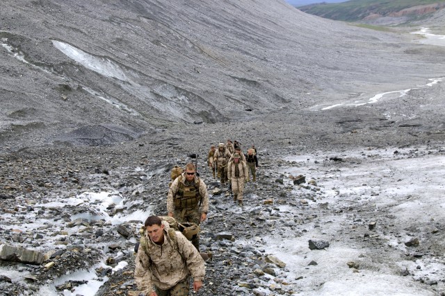 Marines sharpen mountaineering skills in Alaska