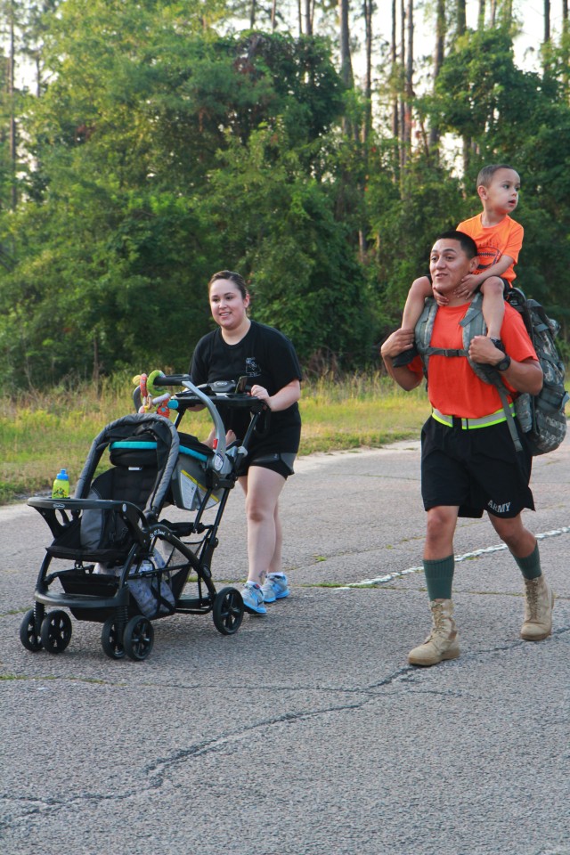 1st Sustainment Command (Theater) Soldiers, Families get in step