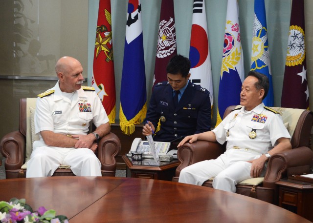 PACFLT Commander Reaffirms U.S. ROK Navy Alliance