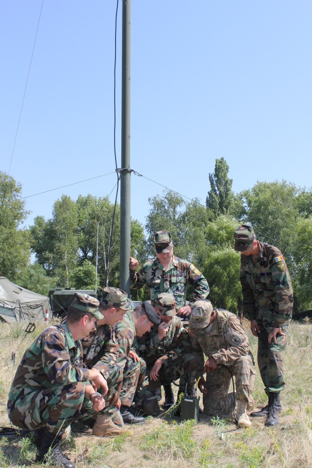 US, Moldovan signaleers build communications interoperability