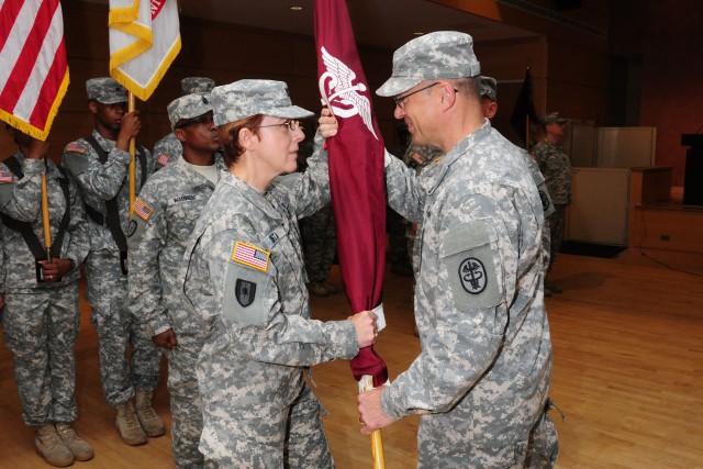 WRAIR Welcomes New Commander