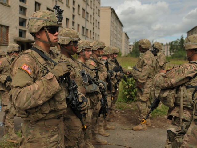 'Sky Soldiers' conduct training at former Russian facility in Latvia