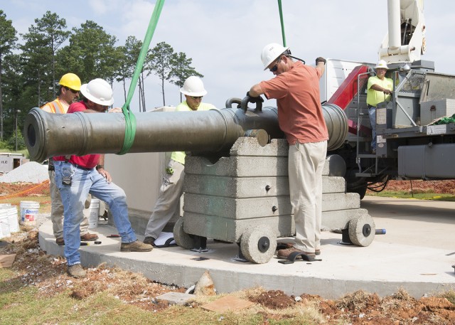 Historic cannons rejoin USASAC headquarters