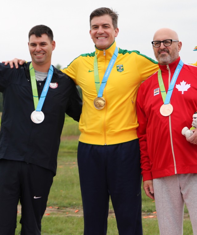 Soldiers win gold, silver medals in Pan Am Games in Toronto