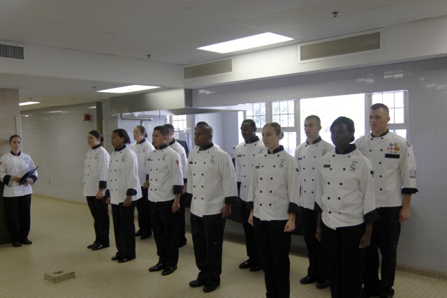 Army cooks learn new culinary skills