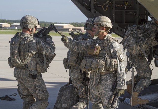 1st Combat Aviation Brigade Hosts Rotc Cadets Article The United