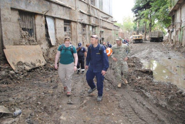 Engineer team inspects damaged Georgian city