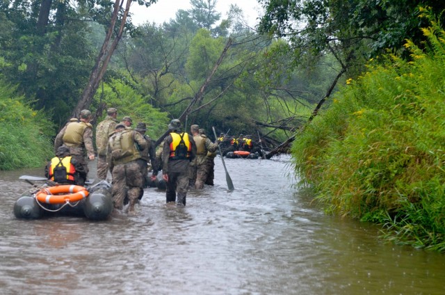 US, Polish Soldiers take to water for training