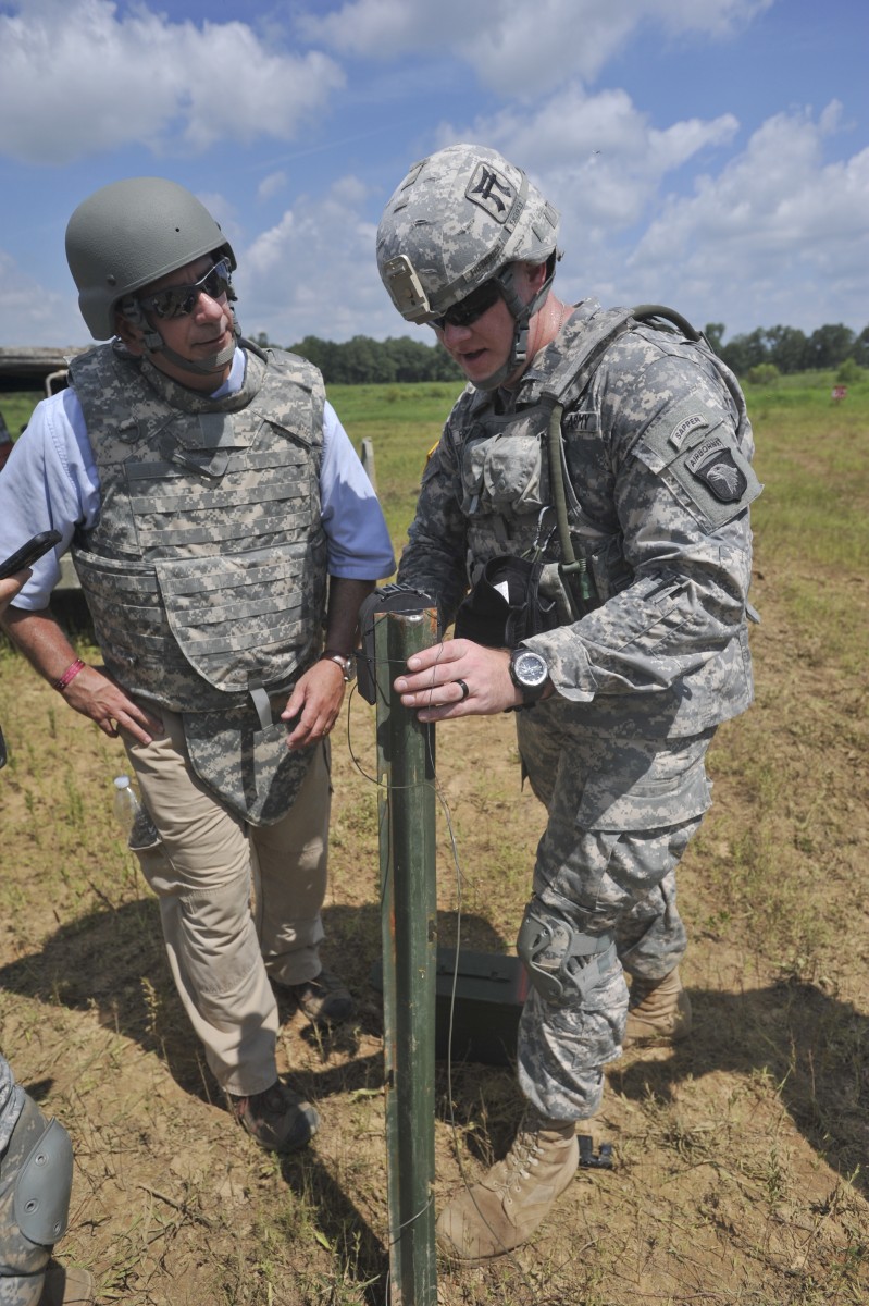 101st Airborne Division Engineers Slam Training 