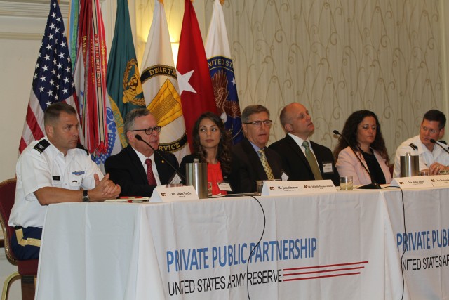 Employers, Military Gather for Discussion on Private and Public Partnerships' Impact on Soldier Readiness