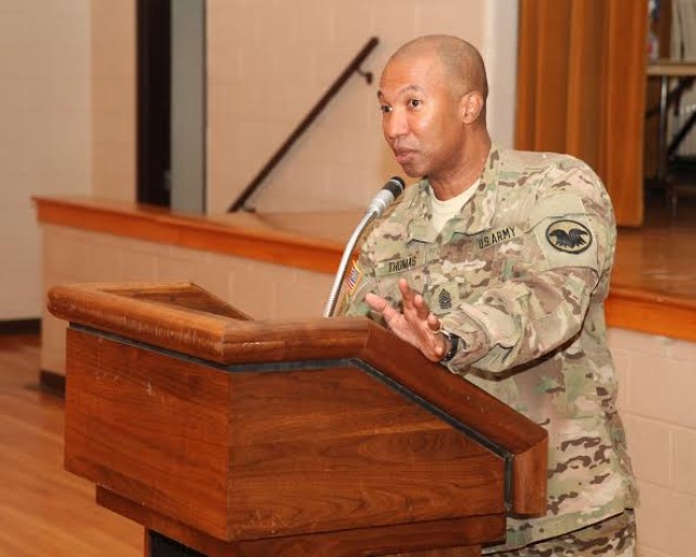 USAR Command Sgt. Maj. Luther Thomas Jr.