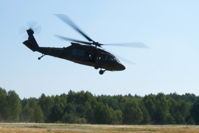 US Black Hawks elevate training during Atlantic Resolve