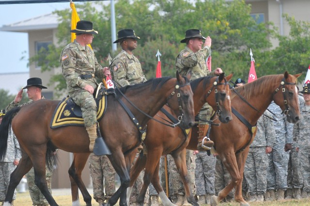 'Brave Rifles' bid farewell to commander, welcome the 76th