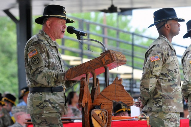 'Brave Rifles' bid farewell to commander, welcome 76th