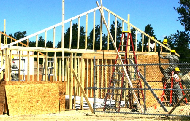 Operation Essayons 2015: Engineers work on Fort McCoy facilities,