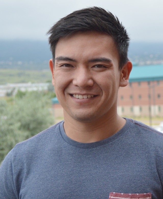 Fort Carson sergeant pursues art career via early separation program