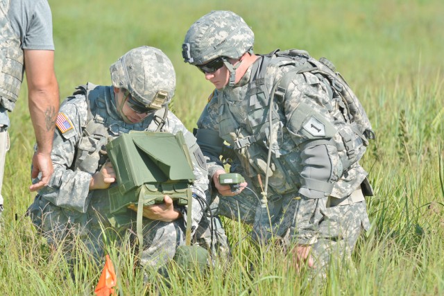 'Diehard' Soldiers play with Spiders: Unit first to detonate new system at Fort Riley