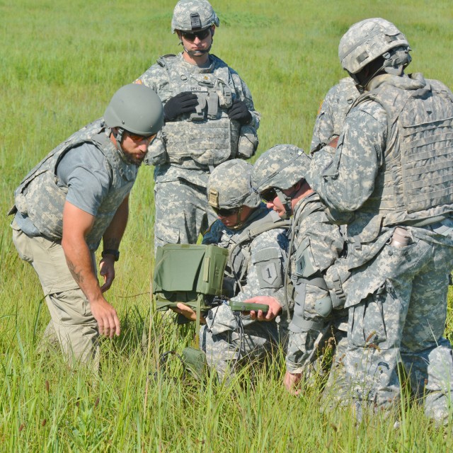 'Diehard' Soldiers play with Spiders: Unit first to detonate new system at Fort Riley