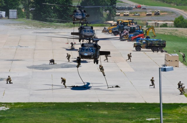 Carolina Thunder 2015: Multi-state, multi-component, multi-force