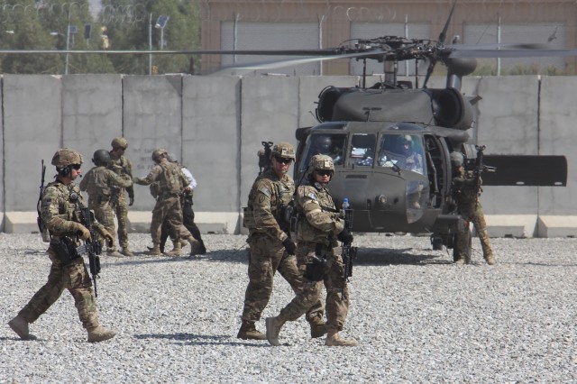 Afghan troops prepare for joint operation