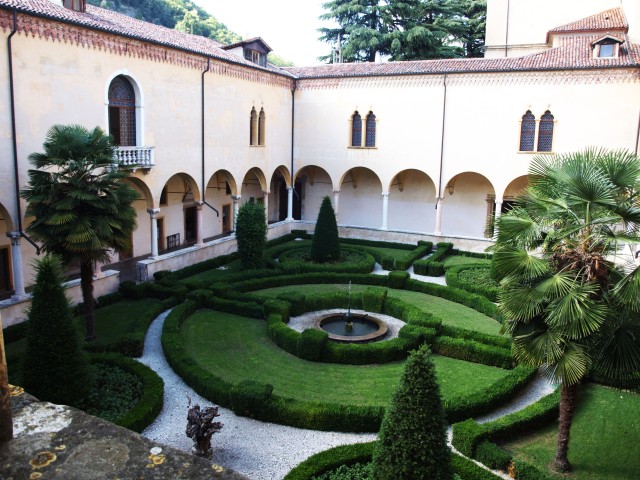 Botanical cloister