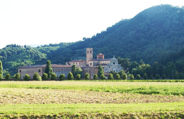 Abbazia di Praglia roadside view