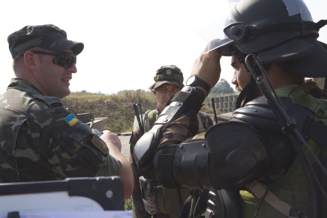 Hungarian forces enter KFOR mission, conduct Freedom of Movement training