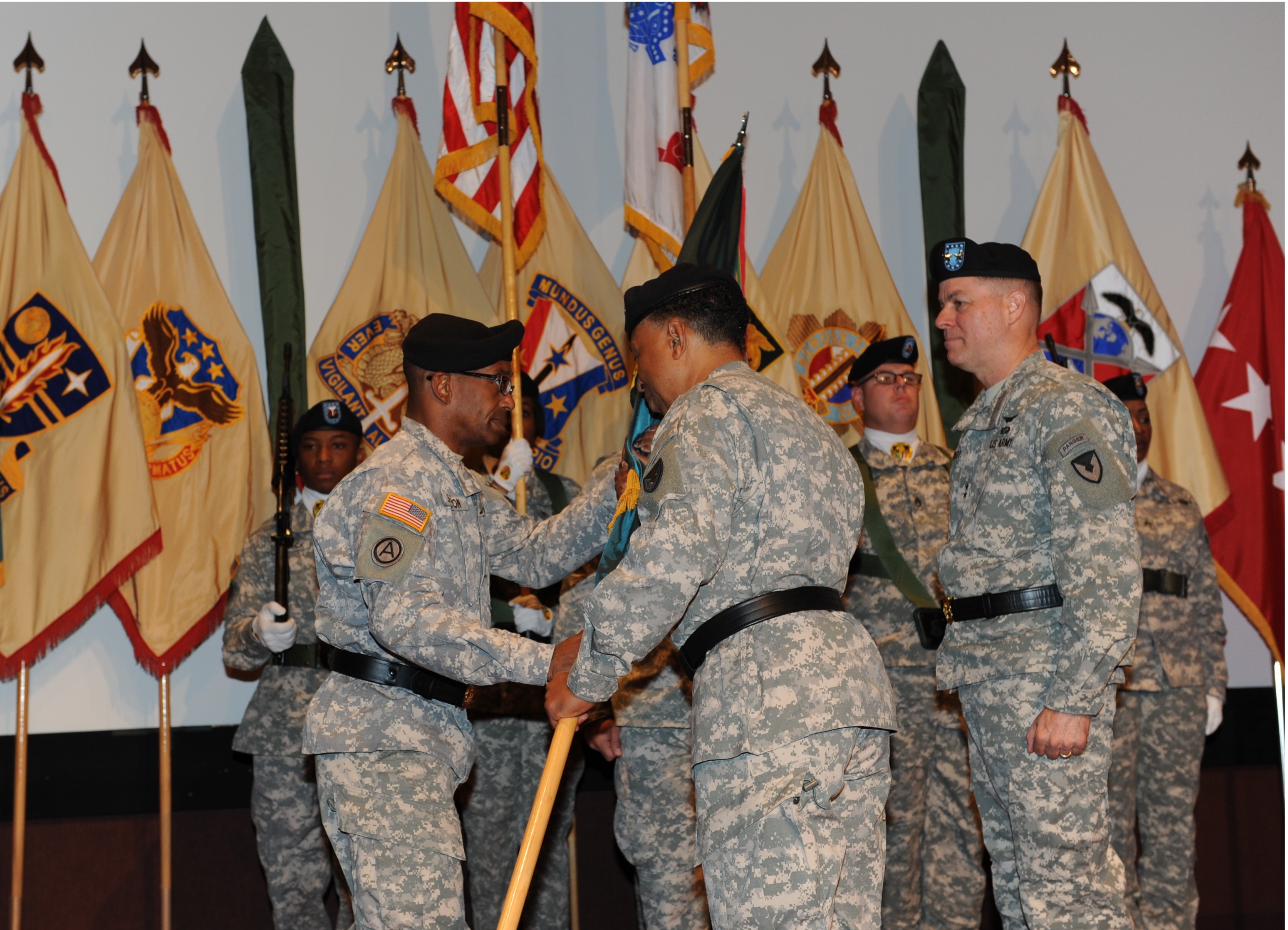 ACC welcomes new commander | Article | The United States Army