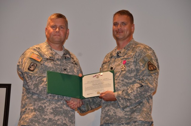 CH-47F product manager receives Legion of Merit