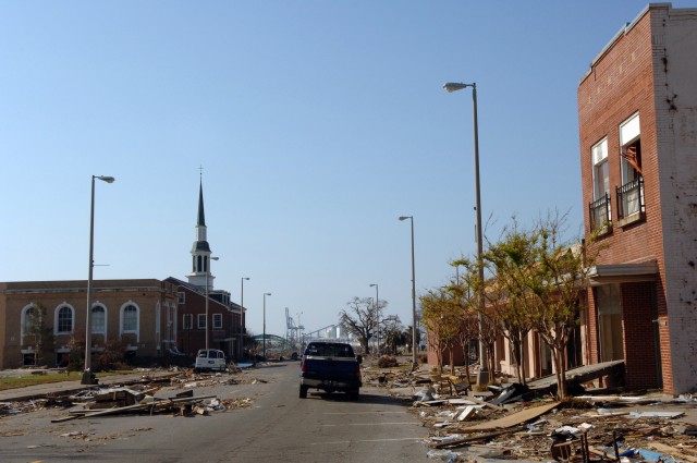 Soldiers remember Hurricane Katrina on 10th anniversary