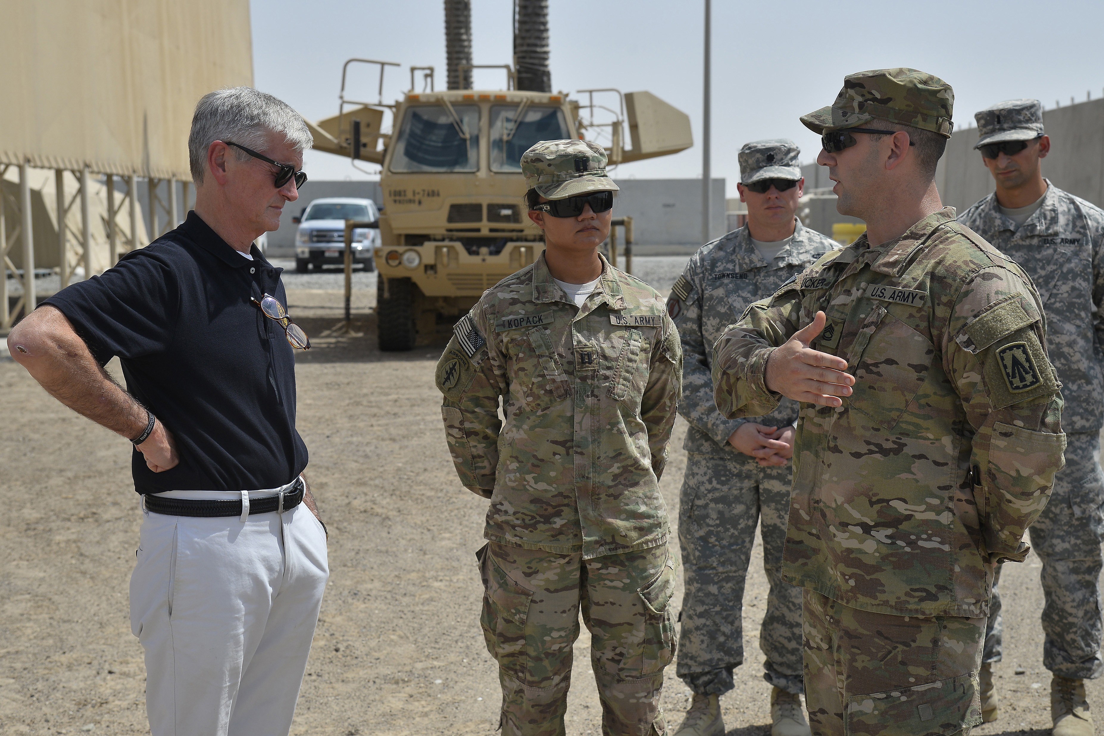 Secretary of the Army Hon. John M. McHugh visits Soldiers in