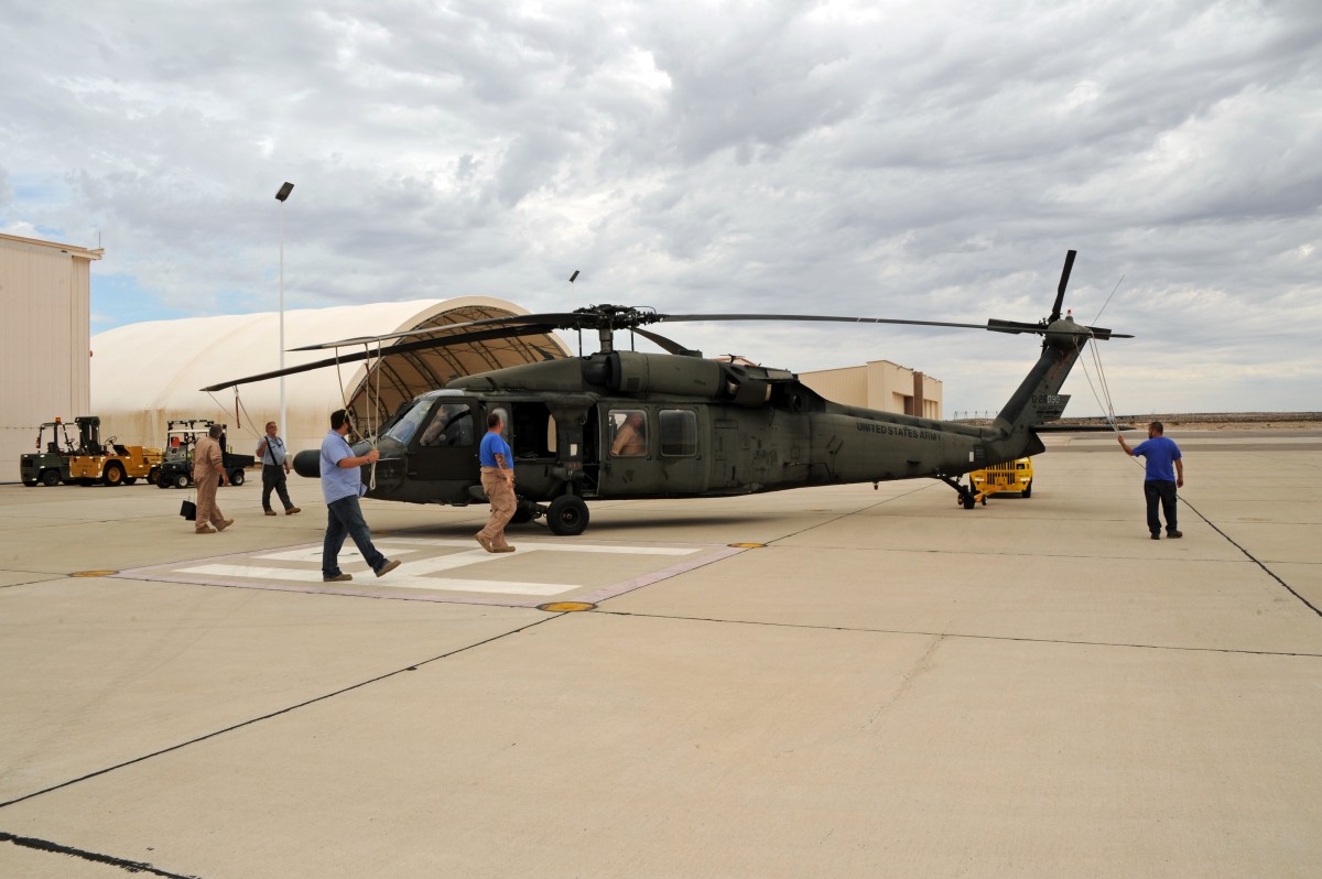 Blackhawk helicopters replacing venerable Hueys at U.S. Army Yuma