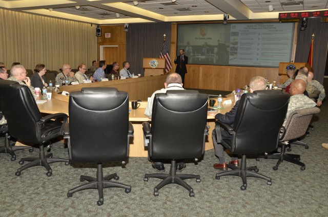 MIT cyber experts visit Army Cyber Command