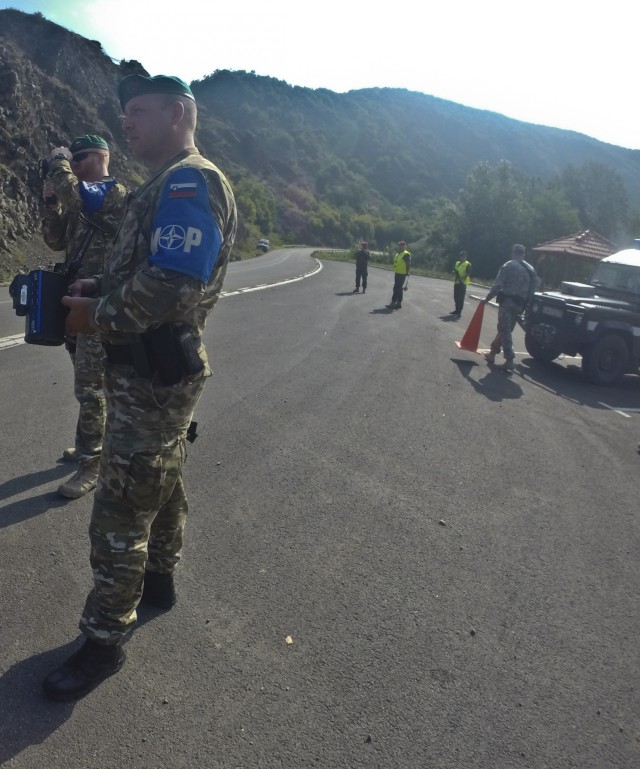Military police from around the world hold joint traffic control point inspections