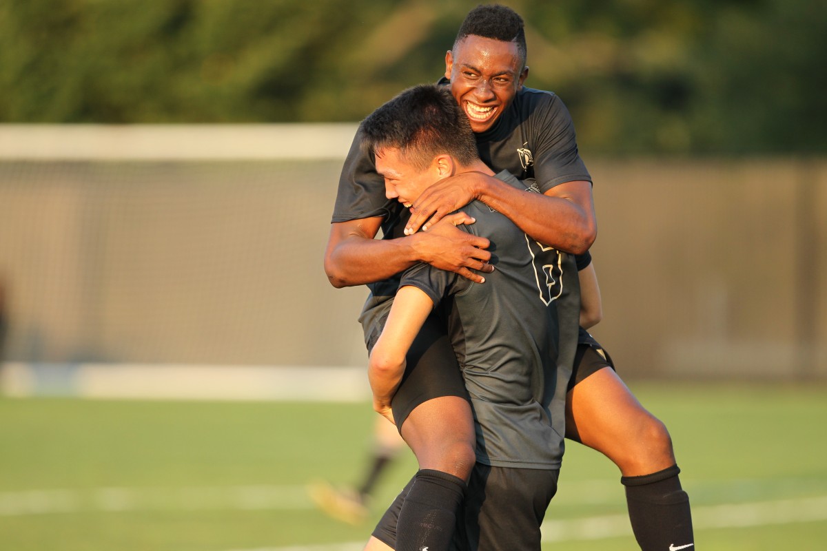 army-men-s-soccer-collects-3-2-win-over-sacred-heart-article-the