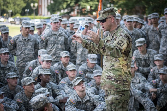 U.S. Army Cadet Command CSM addresses Clemson cadets