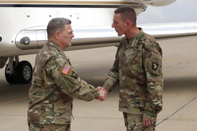 Army's top general visits 101st, Fort Campbell