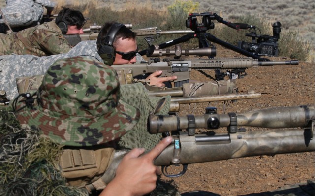 Soldiers conduct Rising Thunder sniper training