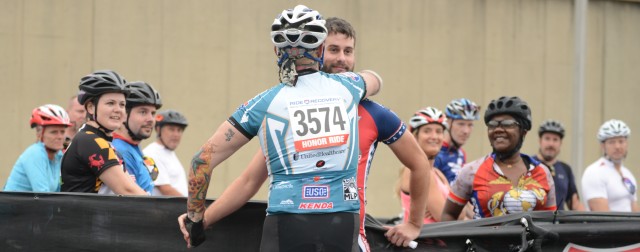 Vice chief, supporters honor wounded vets on Ride 2 Recovery